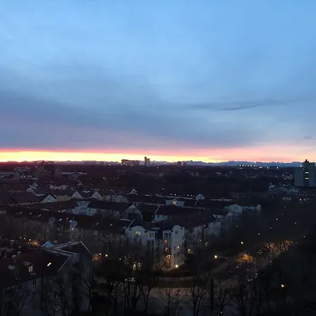 Schwabing-studio Great Sunset View & Balcony * Mnichov