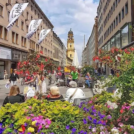 Schwabing-studio Great Sunset View & Balcony *