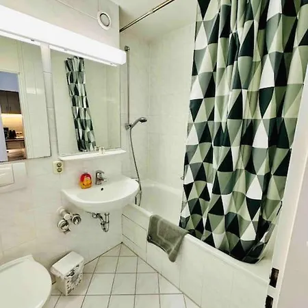 Schwabing-studio Great Sunset View & Balcony شقة